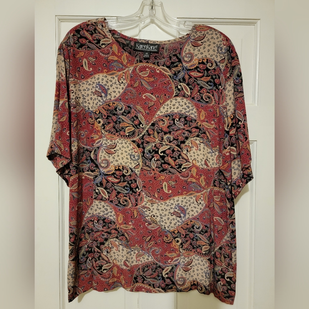 Karen Kane Women's Blouse - Red/Rust and Cream Paisley Size 10 EUC